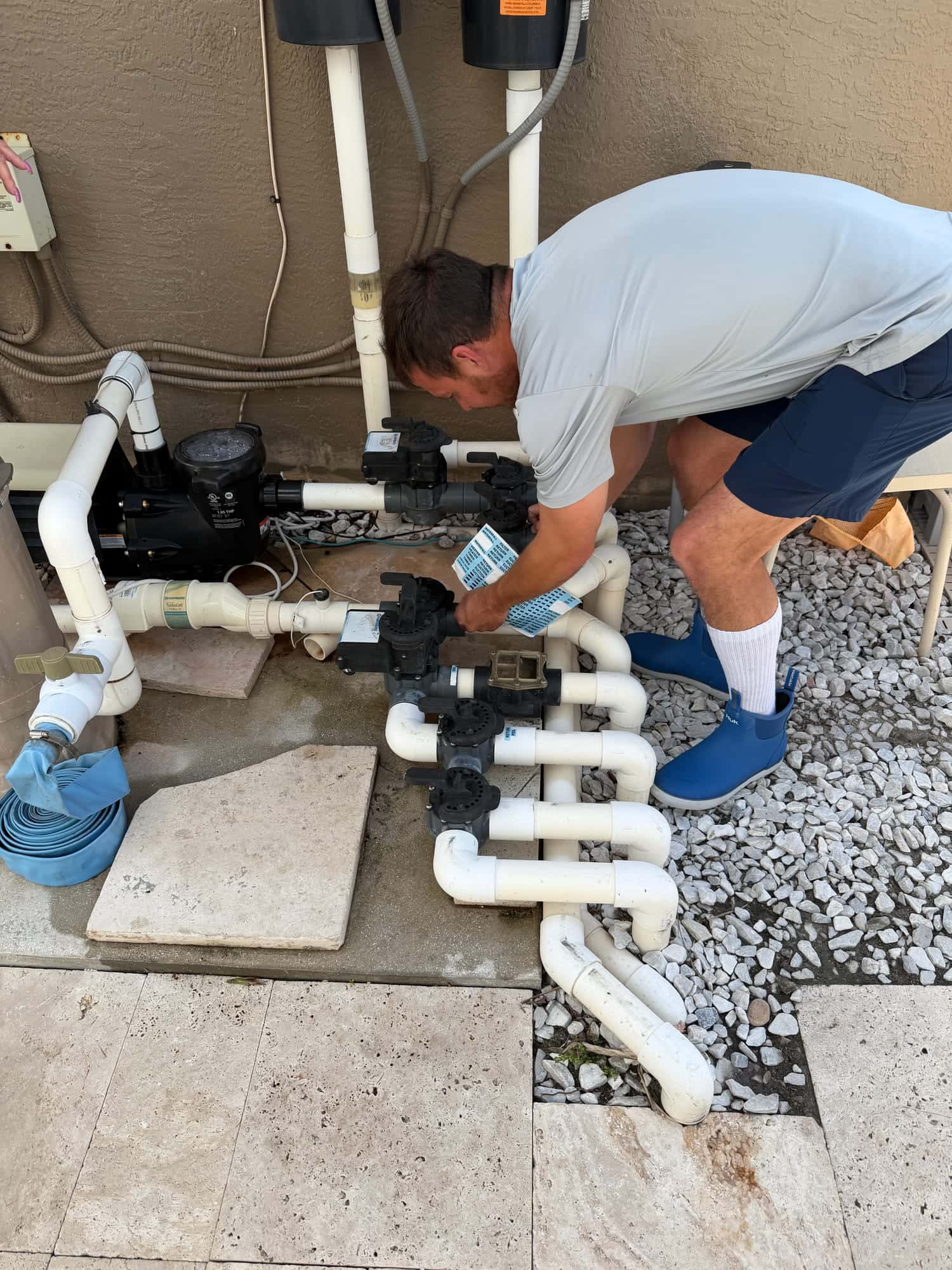 Equipment pad service
