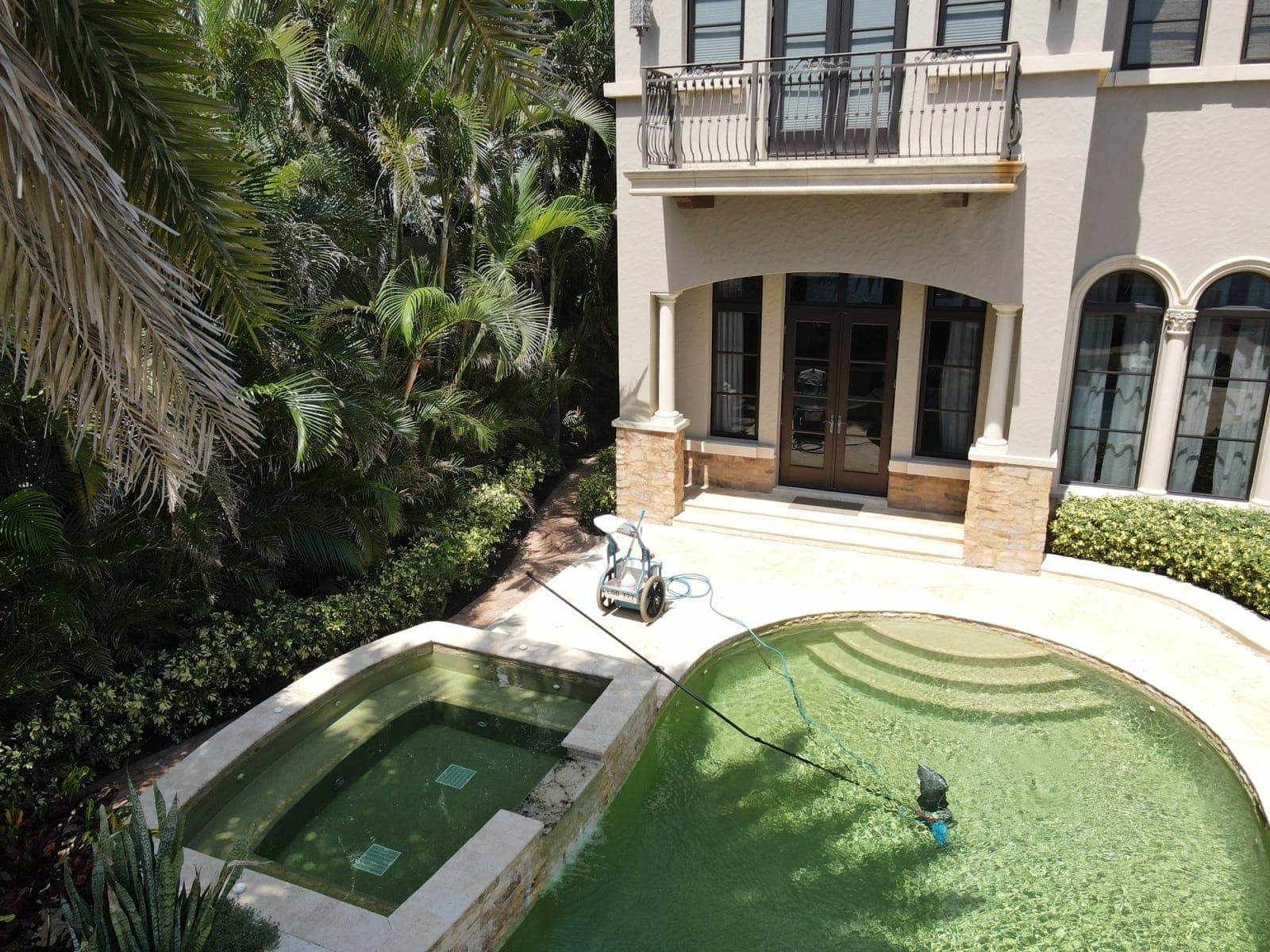 Why Do Pools Turn Green So Fast in Boca Raton & South Florida? The Real Causes, 24–72 Hour Timeline & How to Actually Prevent It