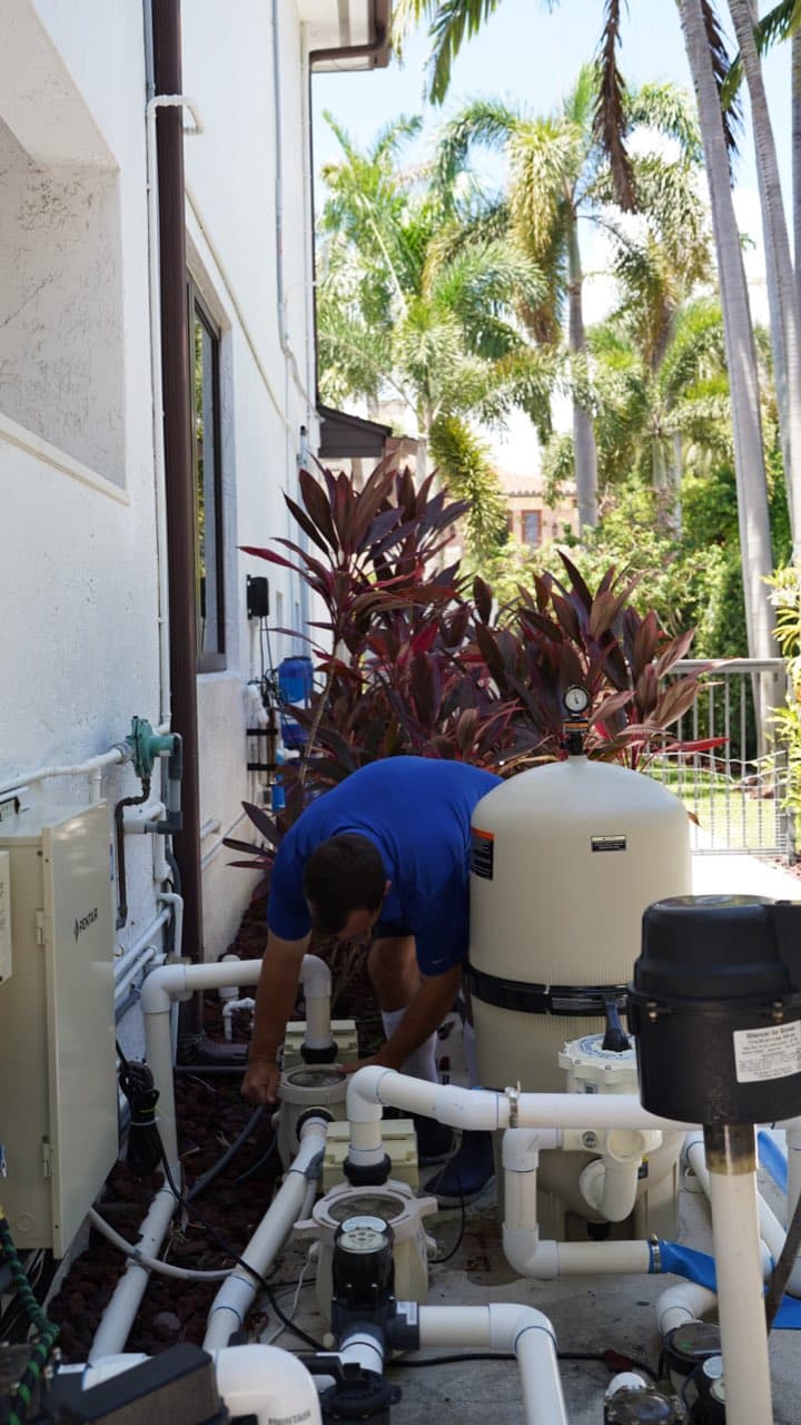 Pool pump and equipment repair diagnosis on a South Florida equipment pad